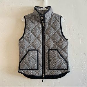J. Crew Black & Cream Herringbone Quilted Puffer Vest Small
